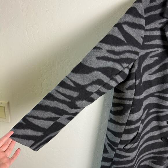 Torrid Grey Tiger Wave Jacquard Blazer Style Coat 2X NWT 40995116 - Picture 5 of 16